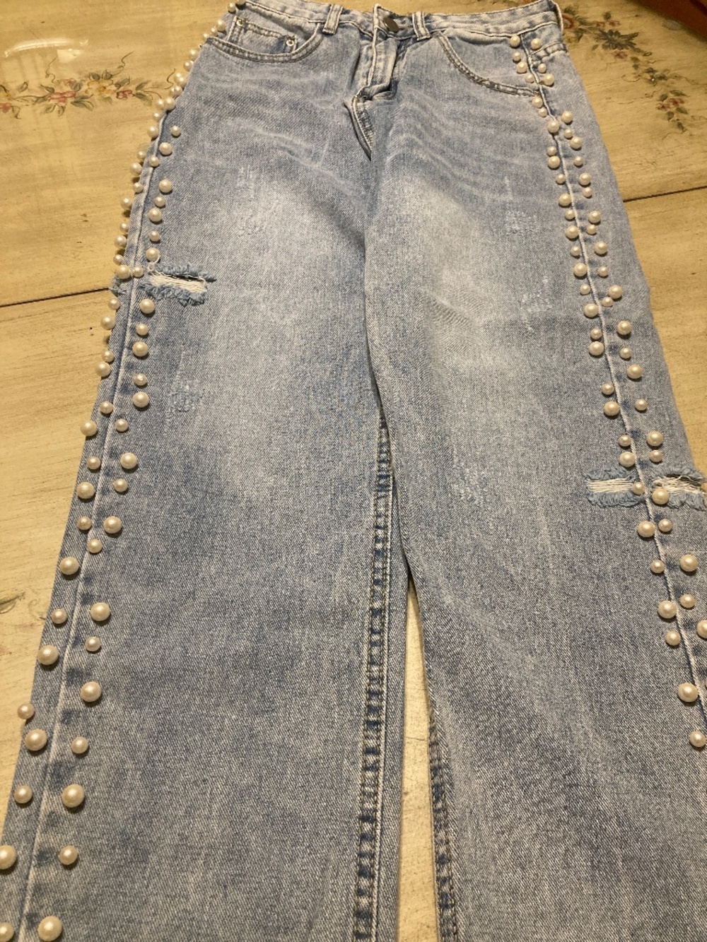 NWOT Pearl Embellished Straight Leg Jeans Sz S